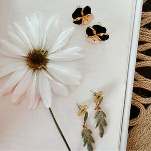 Vintage Gold Floral Motif Doublet | 2 Piece Earring Set Estate Jewelry